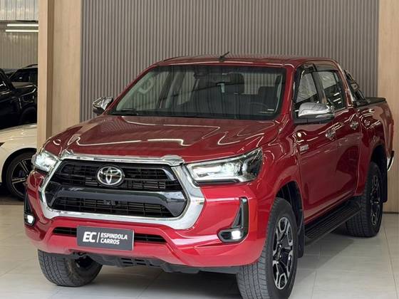 TOYOTA HILUX 2.8 D-4D TURBO DIESEL CD SRX 4X4 AUTOMÁTICO